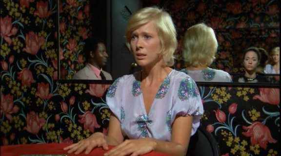 Fotograma de el perfume de la dama de negro (1974) - Mismy Farmer